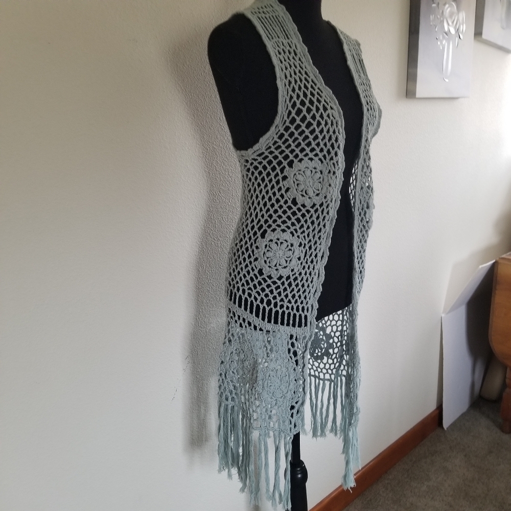 MAK 100% cotton crocheted boho vest fringe robin's egg blue open front Hippie M